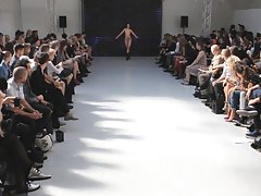 Video voldtekter porno videoer nysgjerrig jente