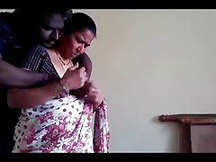 Se porno video online bondage sex trening av hennes vagina