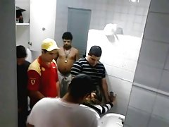 Last ned bilde porno to damer pleasuring en fyr som